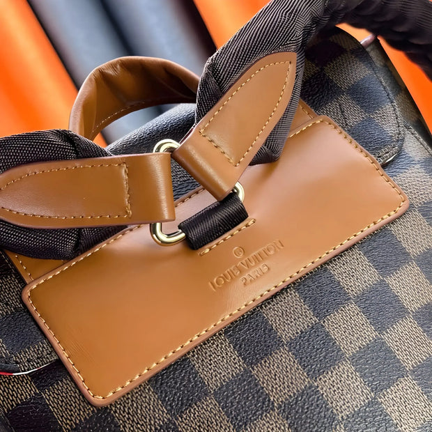Premium LV Christopher